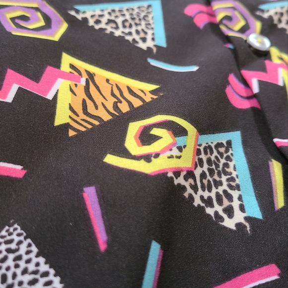 90's Casual Button Down - Picture 2 of 3